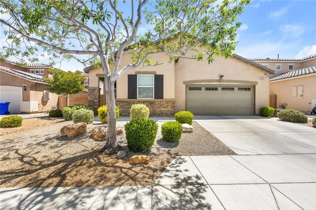 15023 Mandalay, Victorville