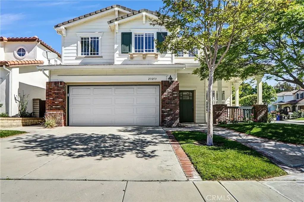 23253 Lea Court, Valencia