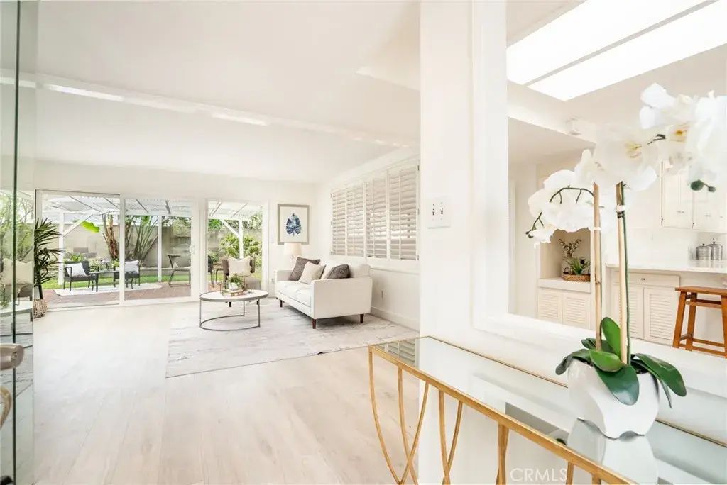 16381 Lakemont, Huntington Beach