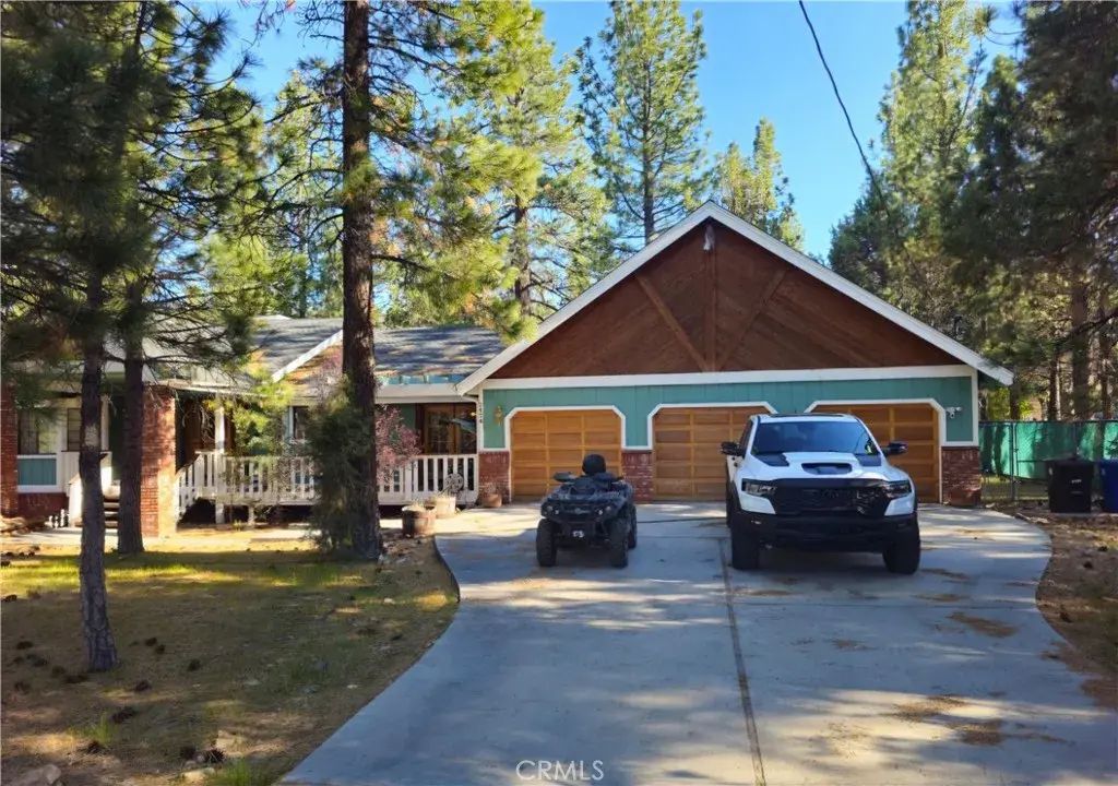 2474 Oak Lane, Big Bear City