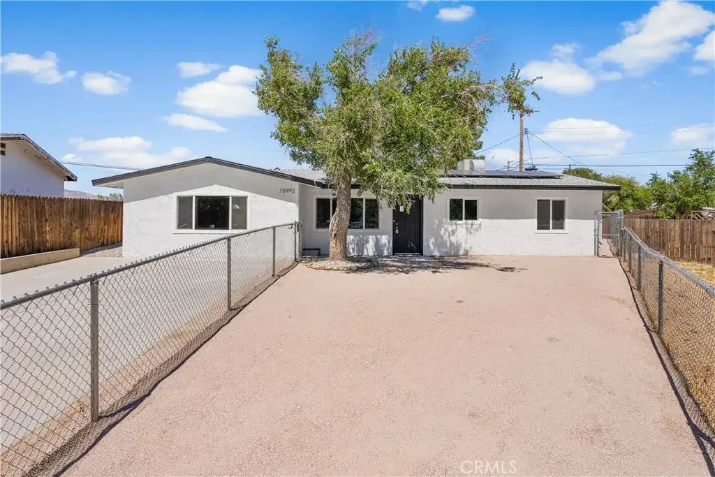 15992 Lawrence Drive, Mojave