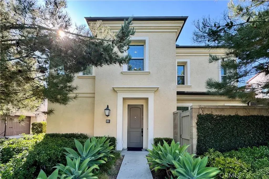 123 Augustine, Irvine
