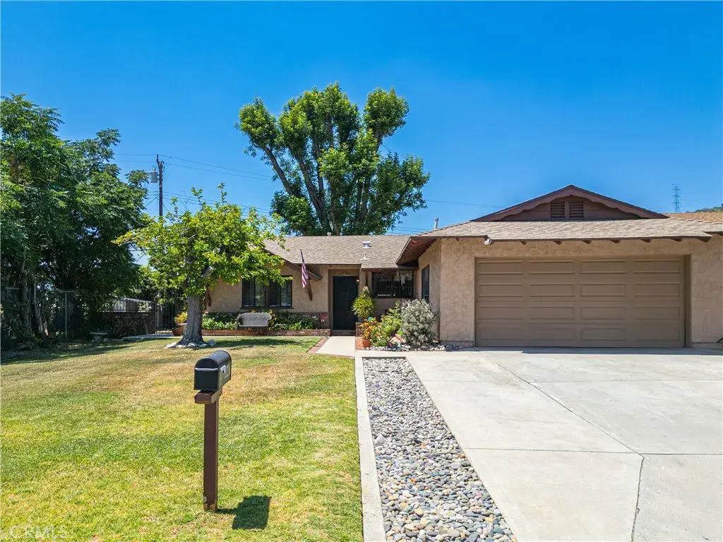 1047 Bradford, Glendora
