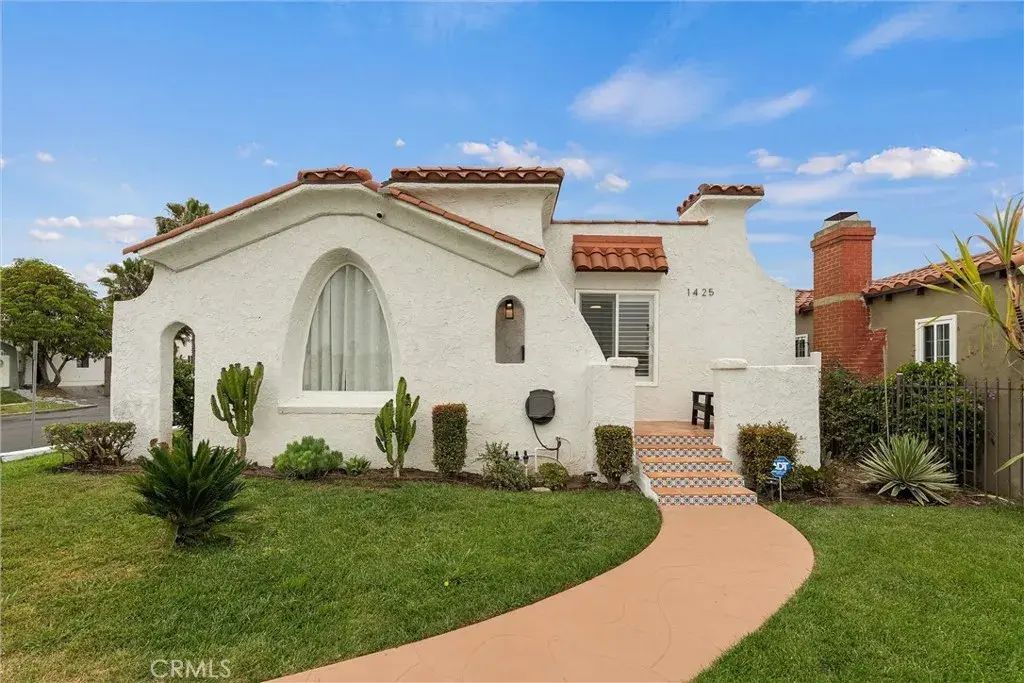 1425 W 79th, Los Angeles
