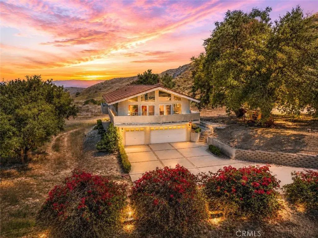 9110 Happy Camp Road, Moorpark