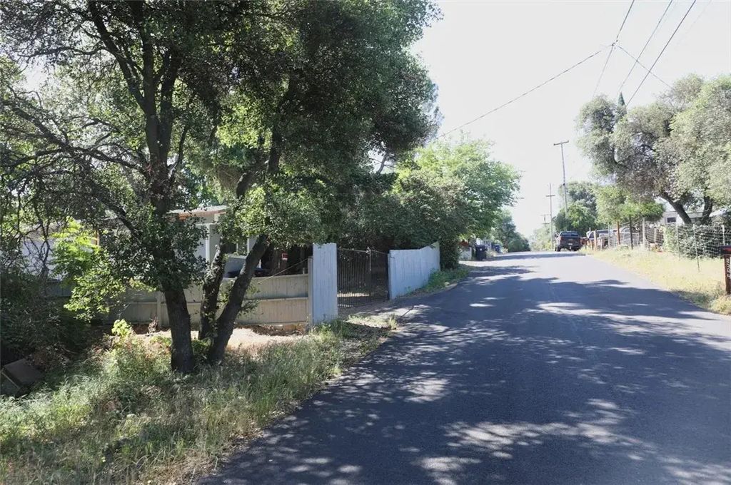3312 9th, Clearlake