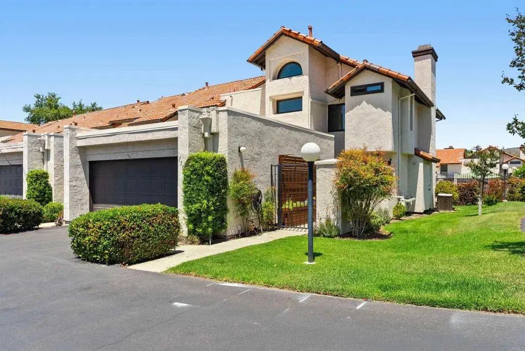 1158 Via Loma Vista, El Cajon