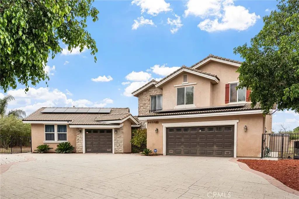 4028 Mira Mesa, Chino
