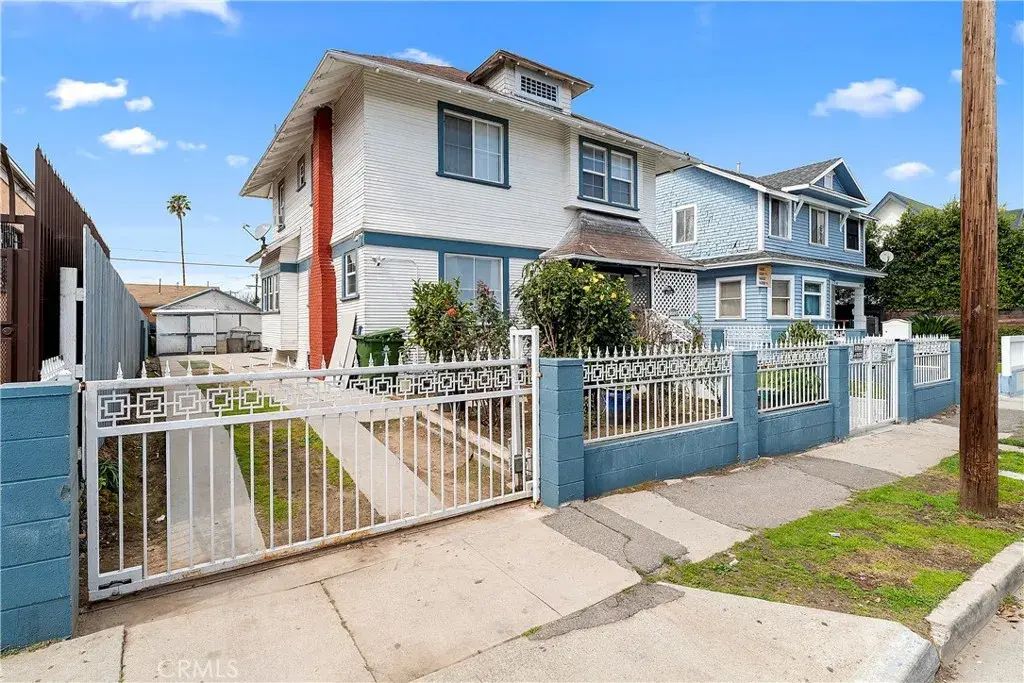 1665 Arlington, Los Angeles