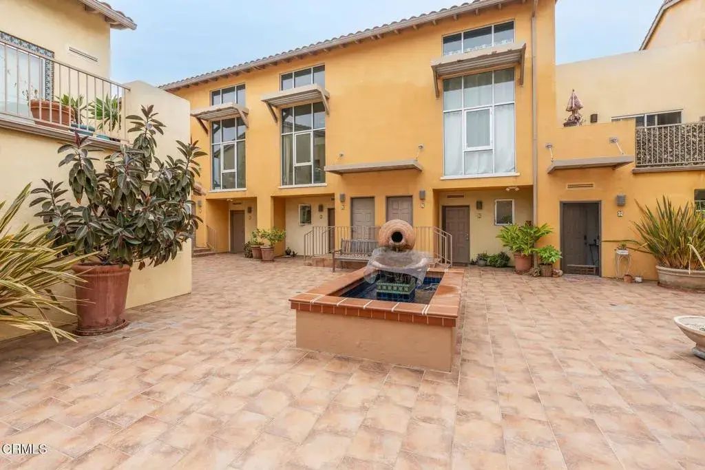 285 N Ventura Avenue 6, Ventura