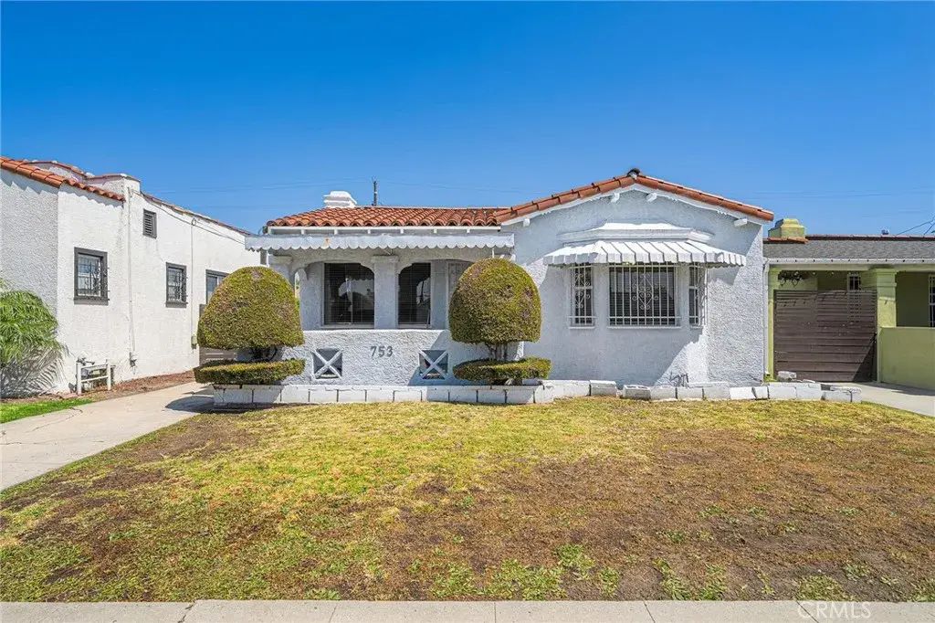 753 W 104th Street, Los Angeles