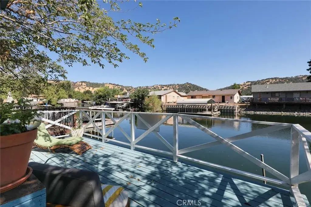 13050 Island Drive 12, Clearlake Oaks