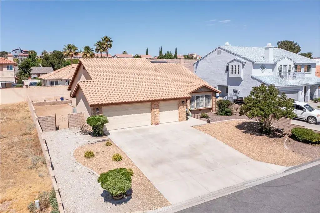 12950 Yellowstone, Victorville