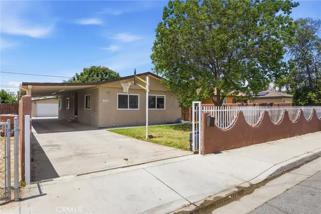 3423 Anderson Street, Bakersfield