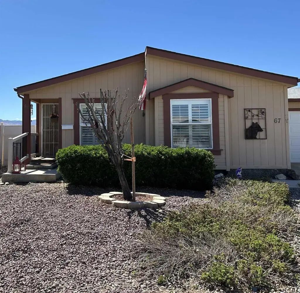 22241 Nisqually Spc 67, Apple Valley