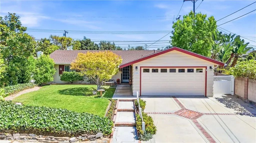 15826 Hillgate Drive, Whittier