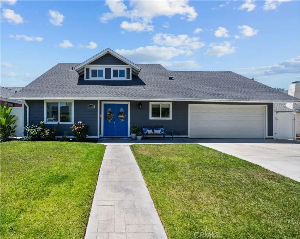 27933 Honeycomb, Saugus
