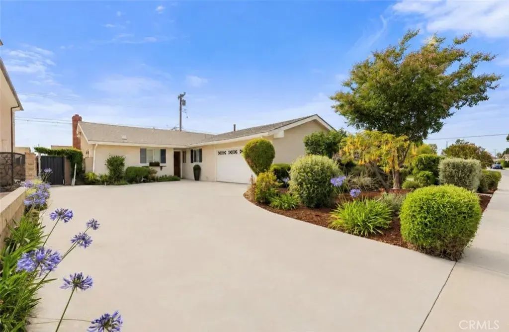 5339 Stevely, Lakewood