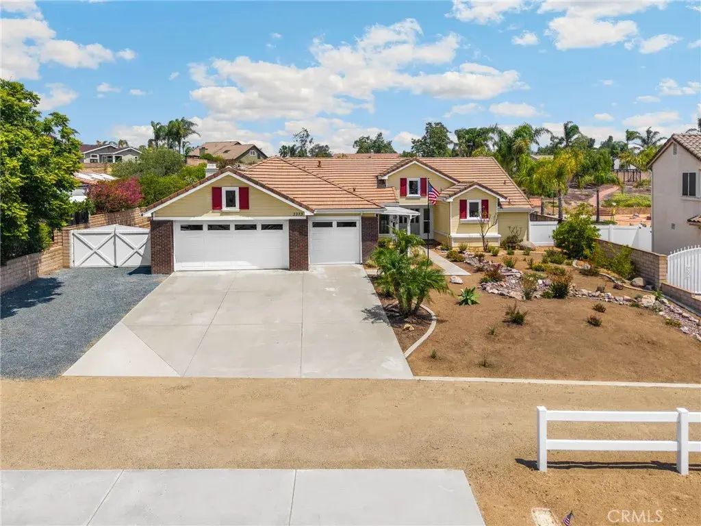 3373 Dales, Norco