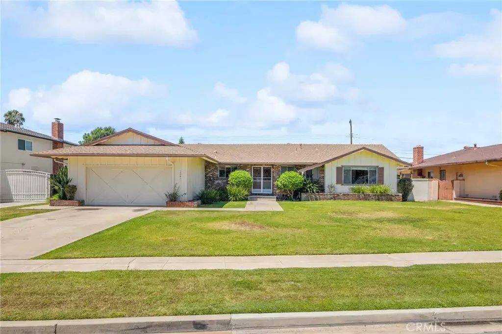 13381 Malena, Santa Ana