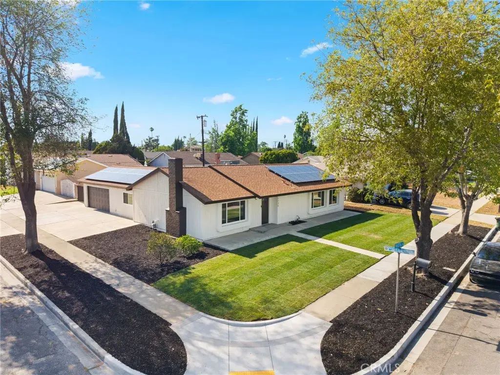 1730 N Vista Avenue, Rialto