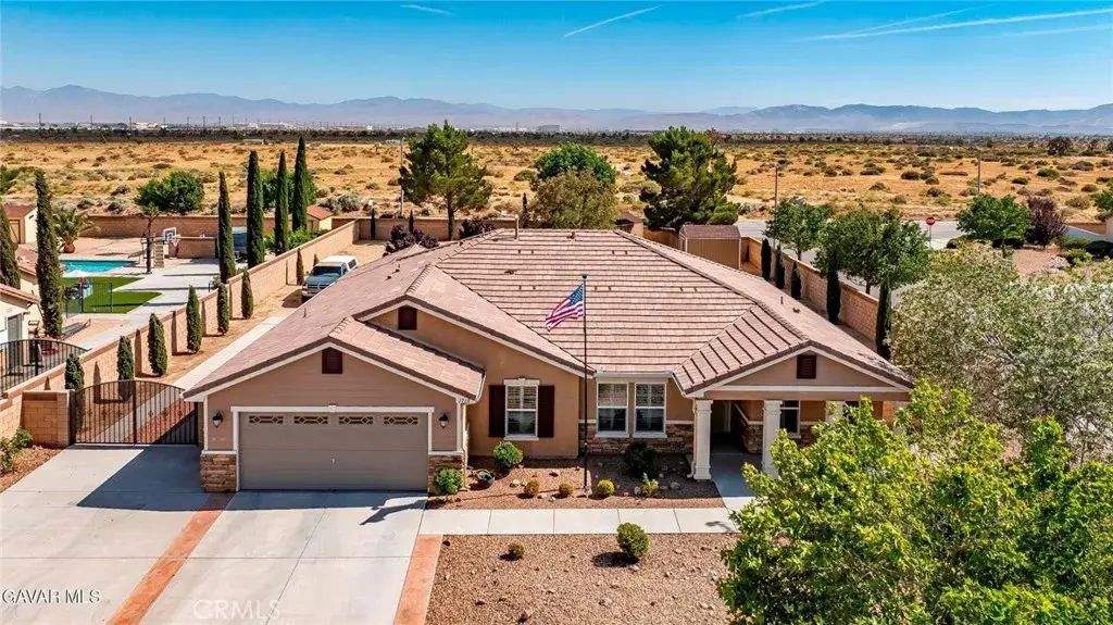 1718 Kaylyn, Lancaster