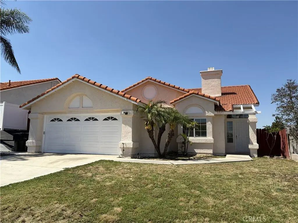 6631 Huntsman, Jurupa Valley