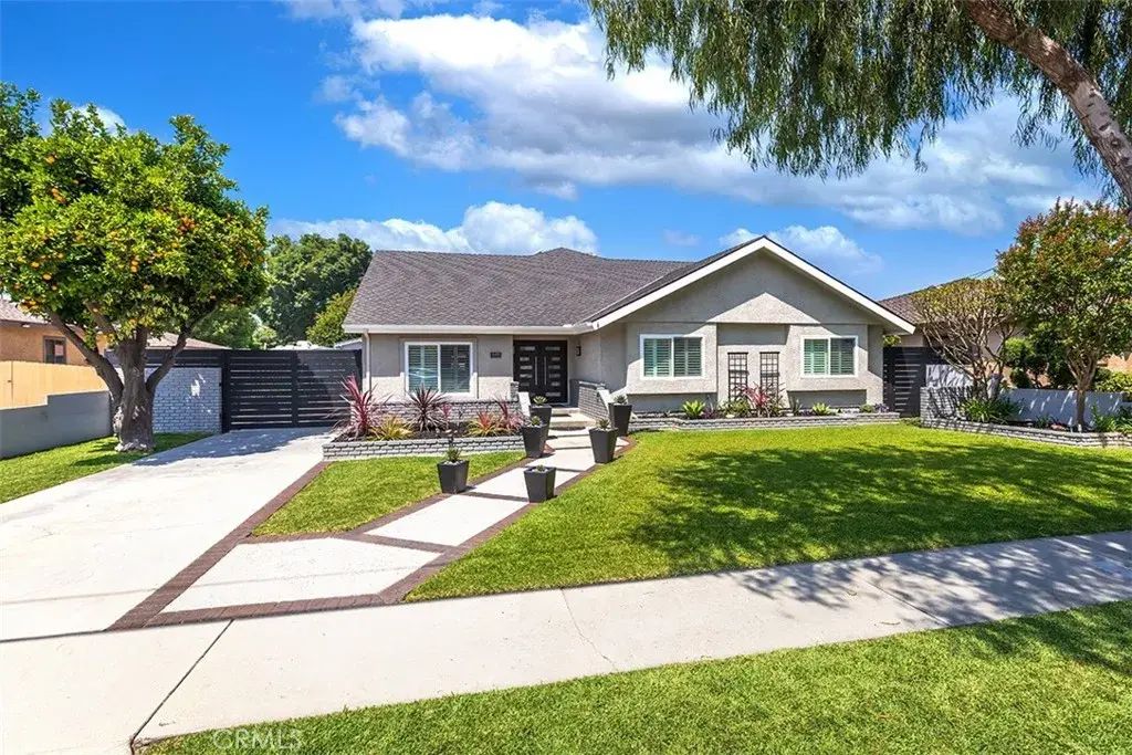 16423 California Avenue, Bellflower