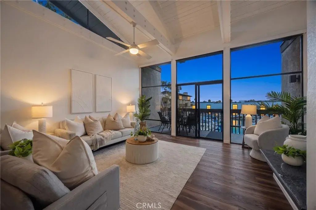 7303 Marina Pacifica Drive North, Long Beach