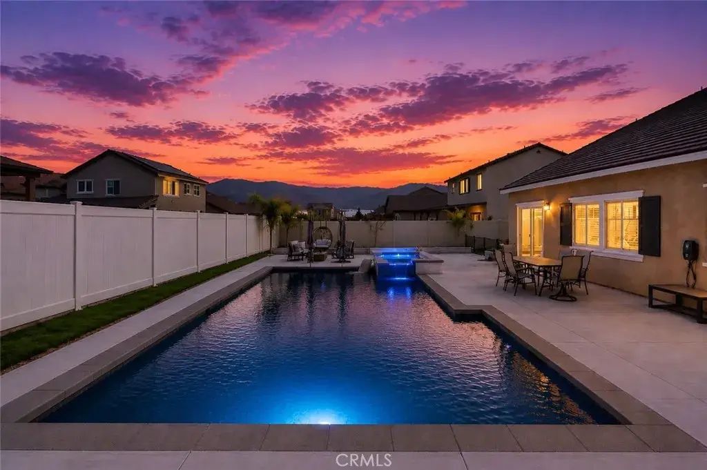 2153 El Nido, Perris