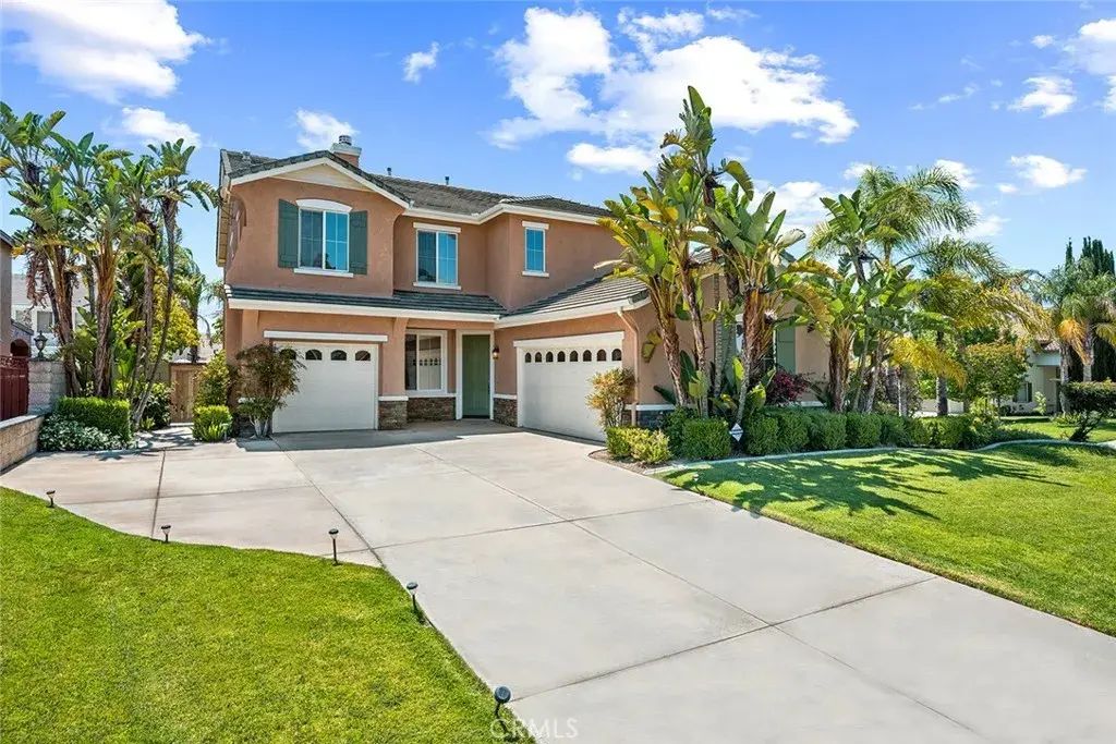 8469 Applegate Court, Riverside