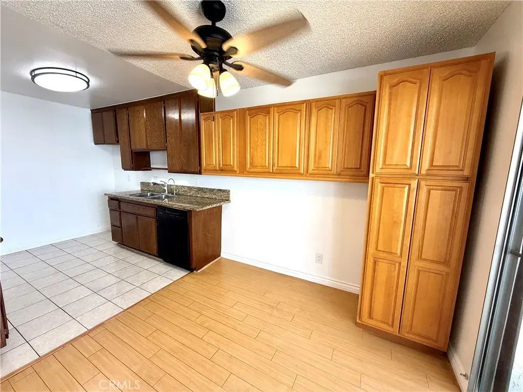 23605 Golden Springs J12, Diamond Bar