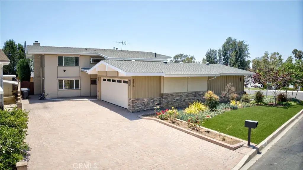 8820 Meadowbrook, Buena Park