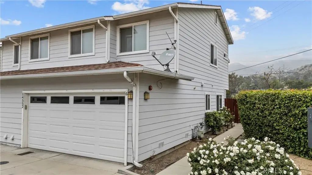14552 Foothill, Sylmar