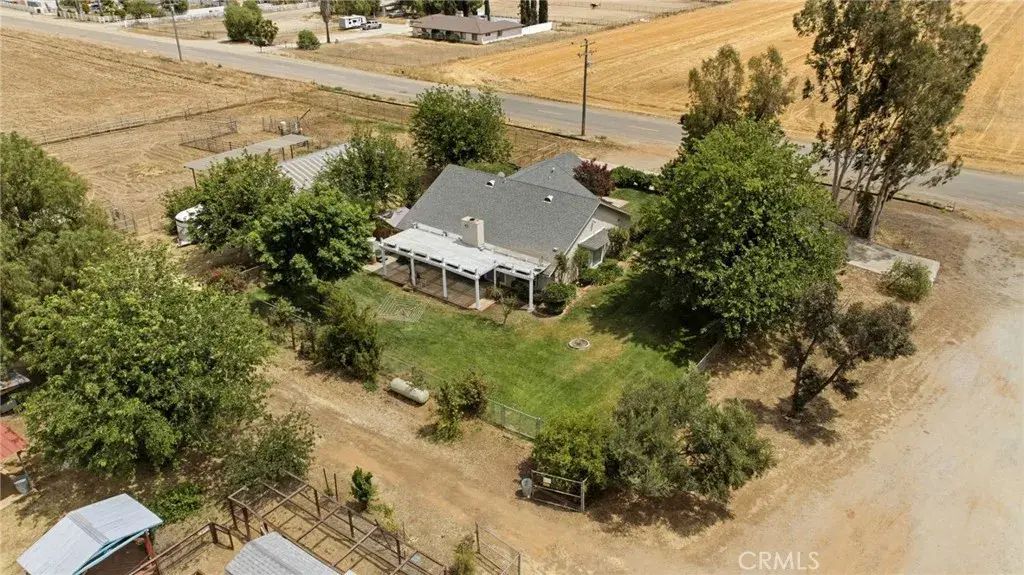34240 Stowe Road, Winchester