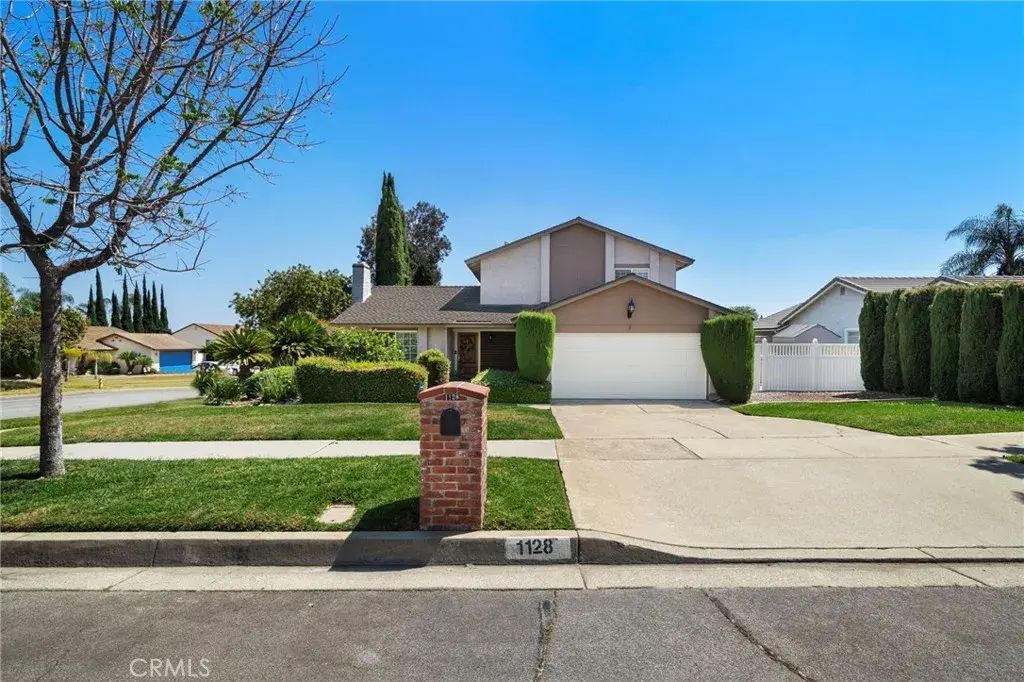 1128 W Aster, Upland