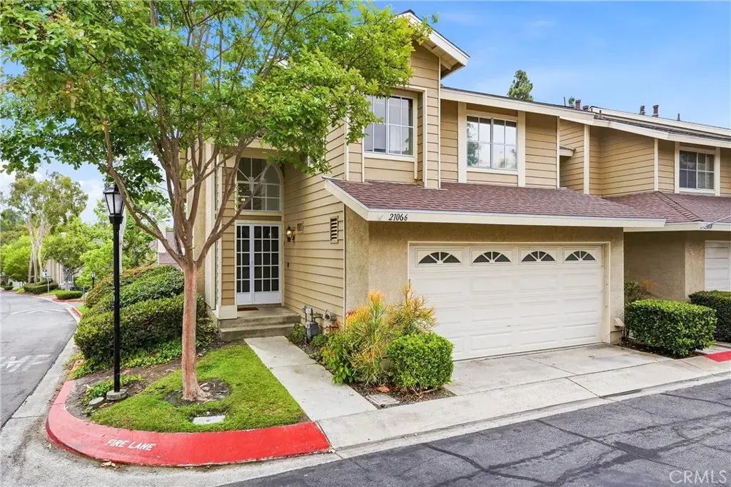21066 Berry Glen, Lake Forest