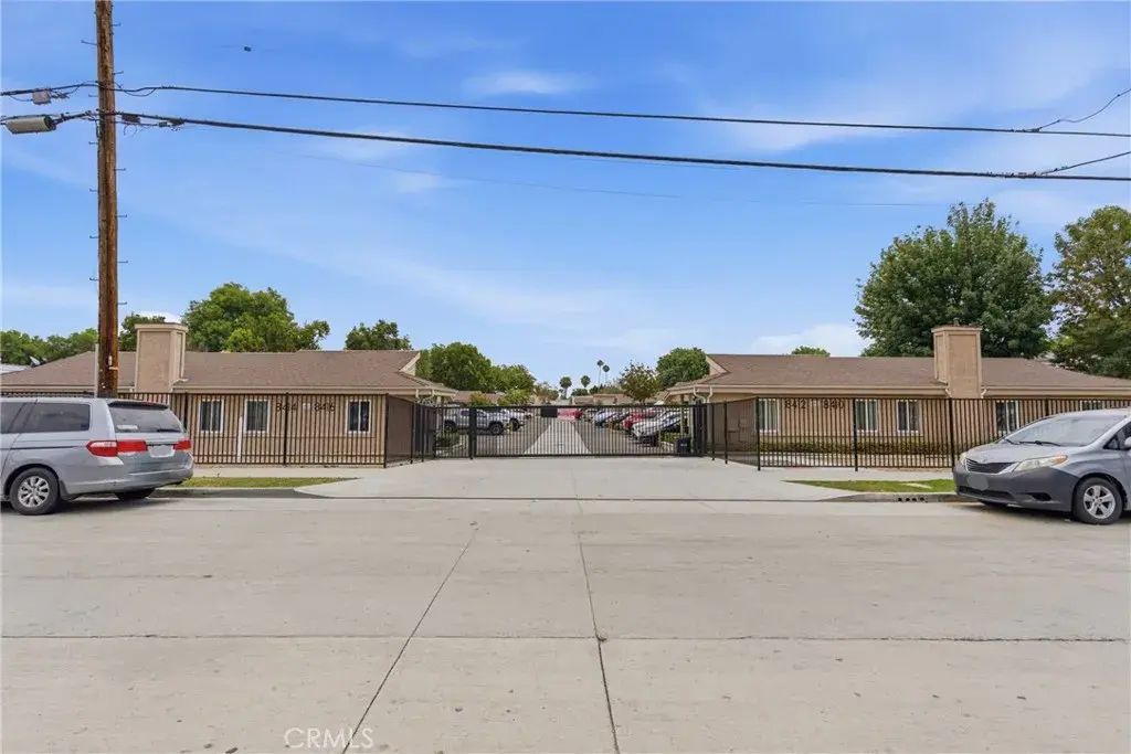 8416 Burnet Avenue 7, North Hills