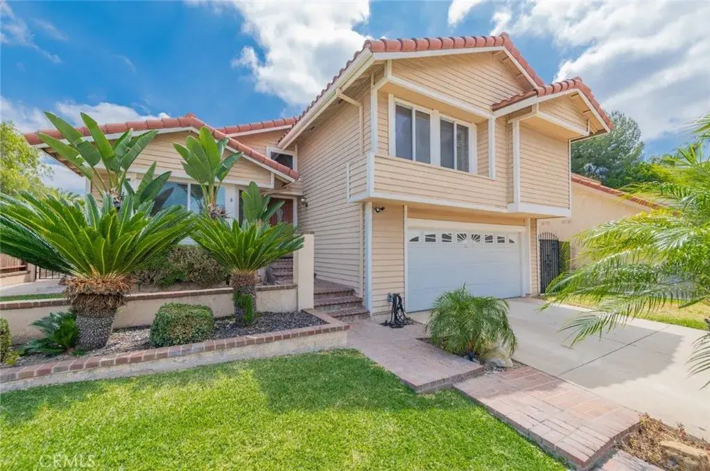 8 Quiet Hollow Road, Phillips Ranch