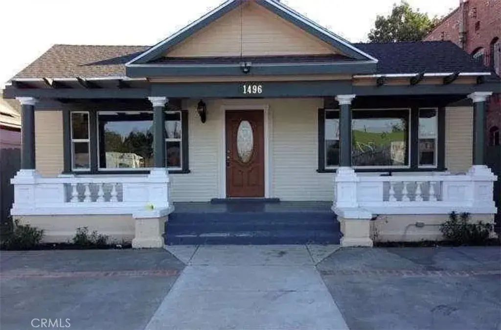 1496 W Vernon Avenue, Los Angeles