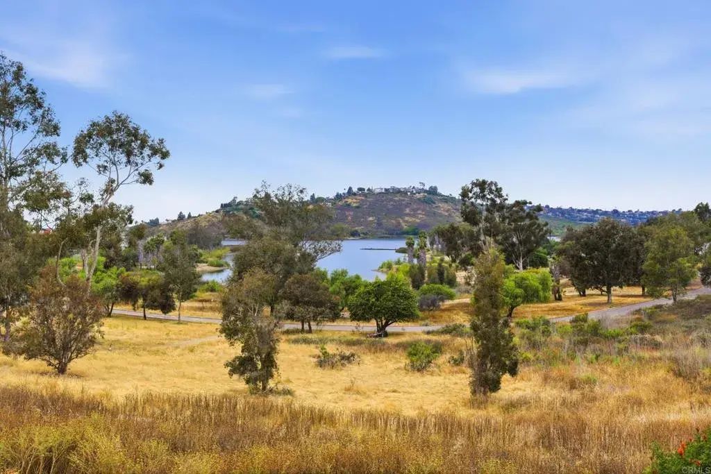5704 Baltimore Dr. 304, La Mesa
