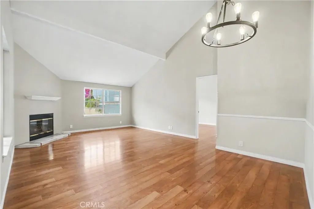 26133 Frampton, Harbor City