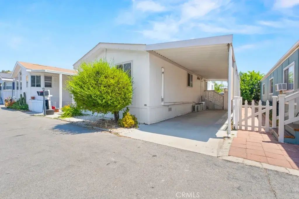 18145 Soledad Canyon 16, Canyon Country