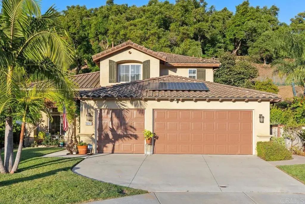 3297 Meadow Crest Place, Escondido