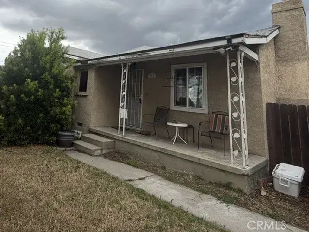 422 W 34th Street, San Bernardino