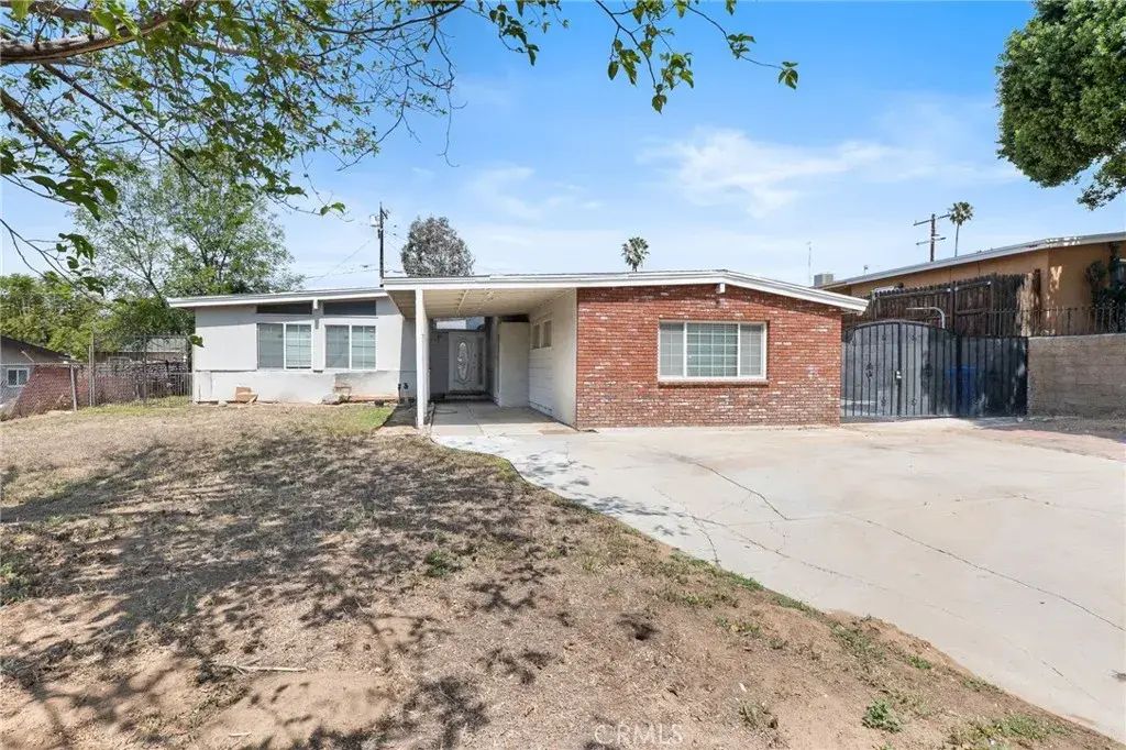 3303 La Rue Street, Jurupa Valley