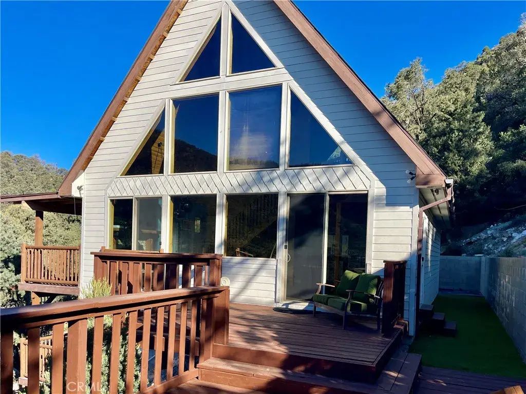 3821 North End, Frazier Park