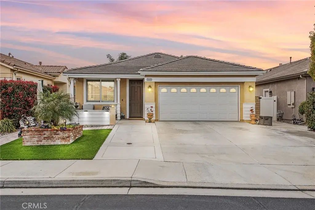 30283 Moon Star, Menifee