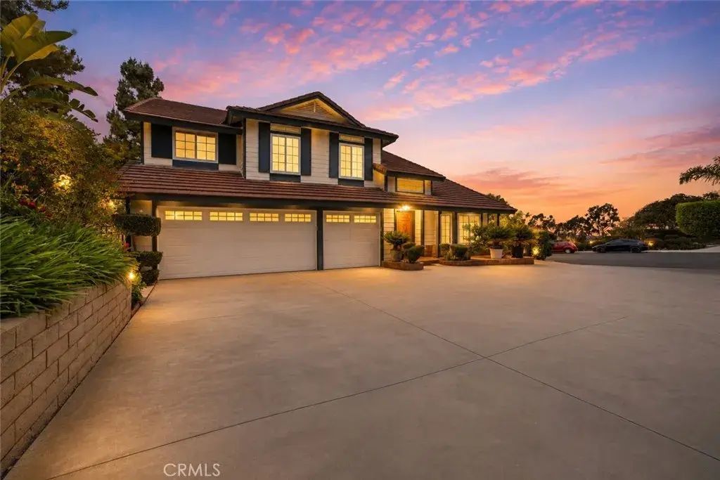 17347 Northlake, Riverside