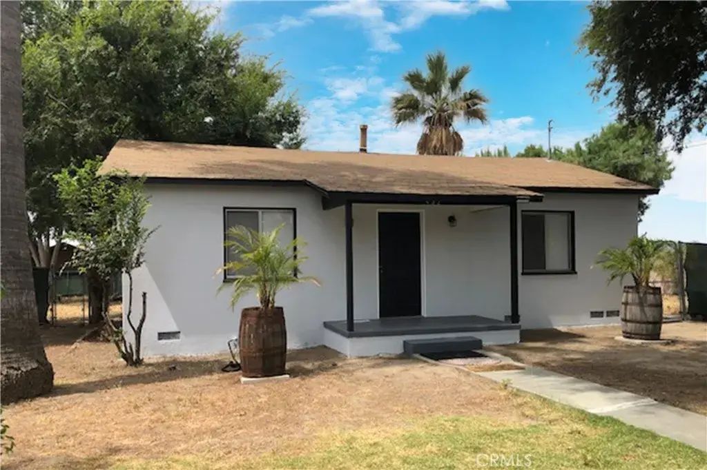 452 Warren, Pomona